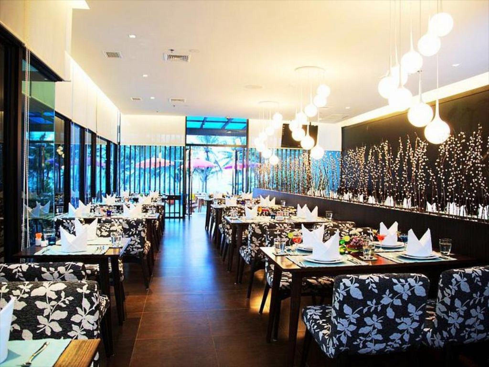 The Sez Hotel Bang Saen Exterior photo